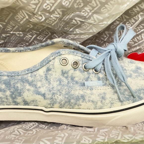 Vans authentic size 10 - Picture 5 of 7